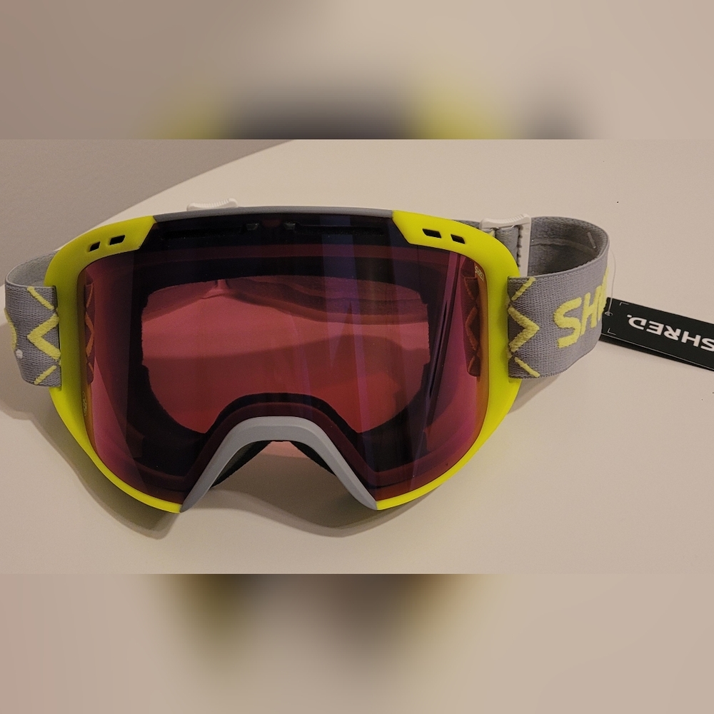 SHRED Amazify Ski Goggles Bigshow Yellow, Molded, Contrast Boosting Lens